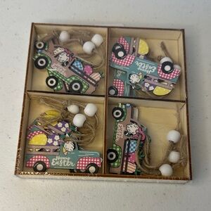 Easter Wooden Truck Ornaments Set